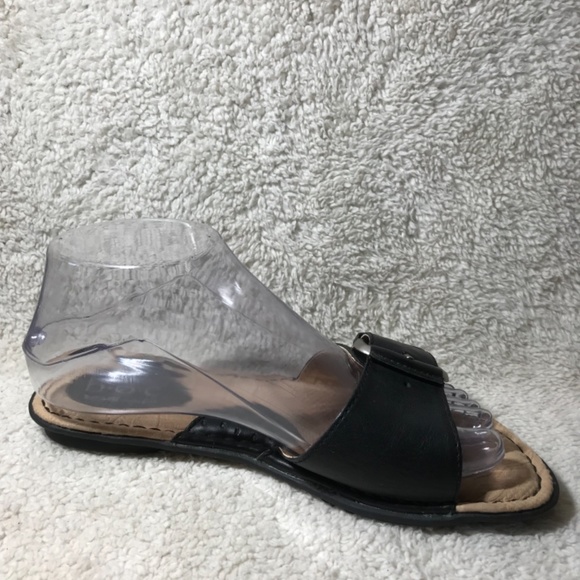 b.o.c. Black Leather Slide-on Sandals Size 7 - Picture 6 of 12